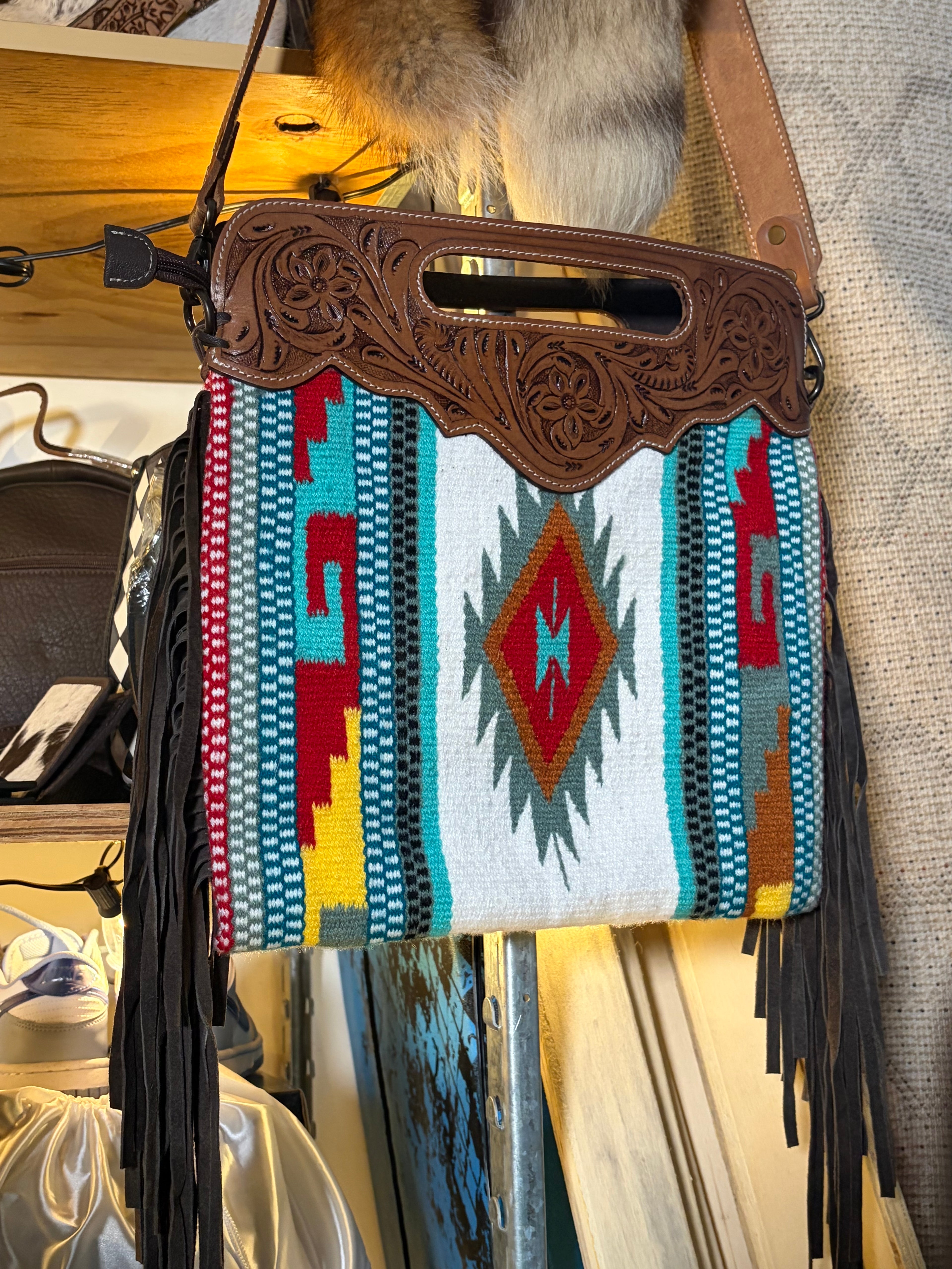 Aztec Crossbody-large bag Item#035