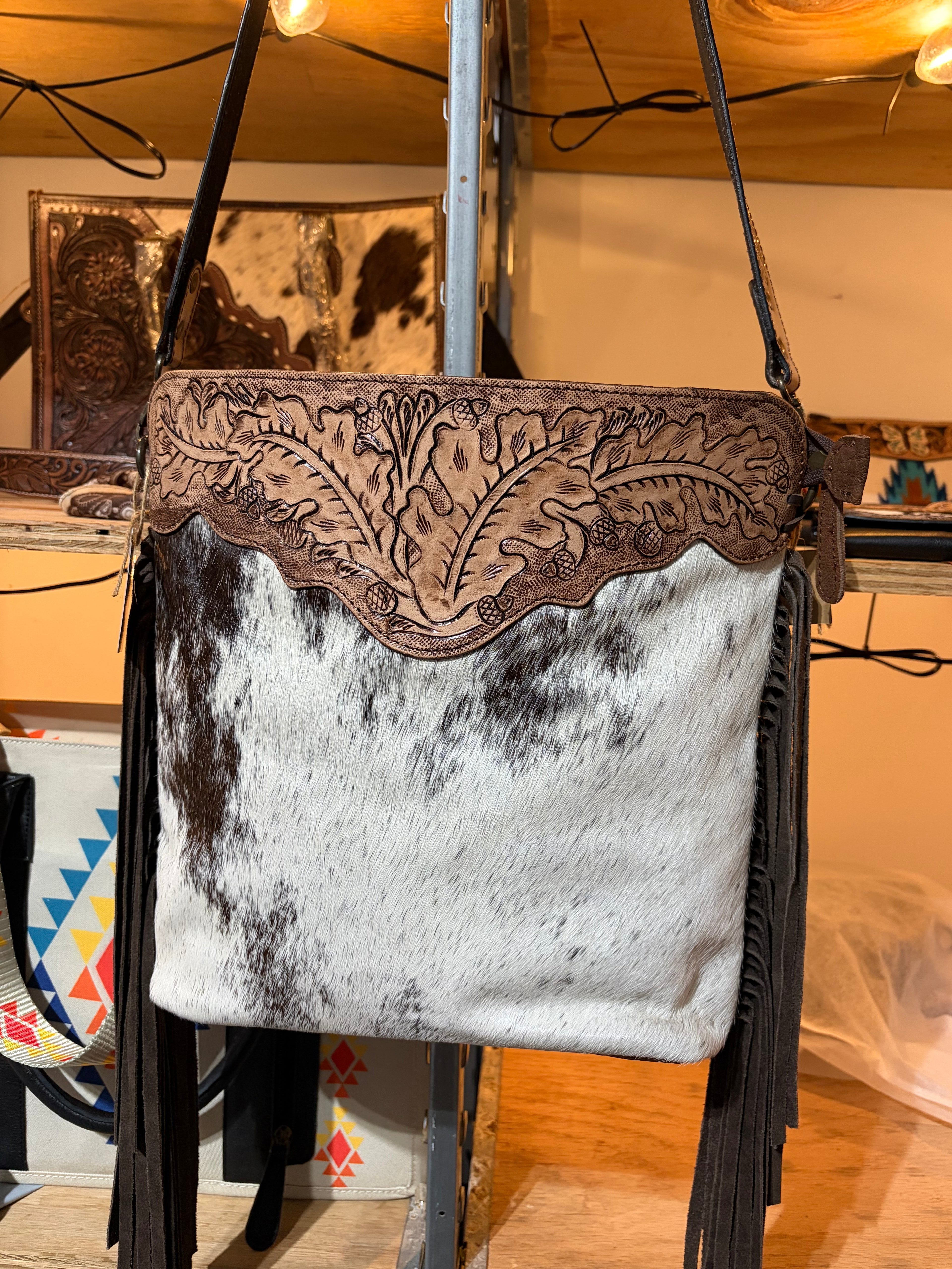 Medium CrossBody w/Fringe Item#012