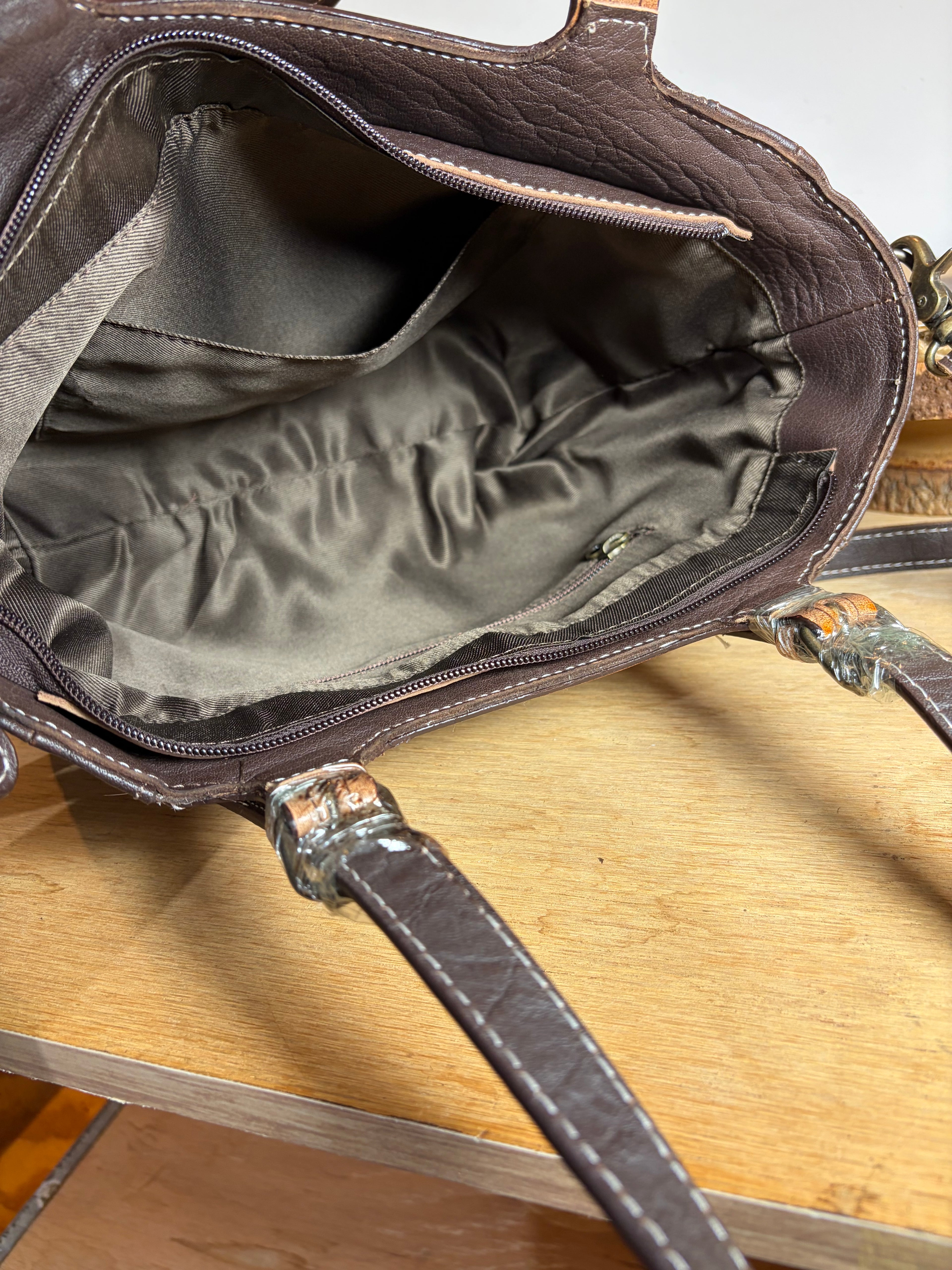 Medium Shoulder Bag Item#011
