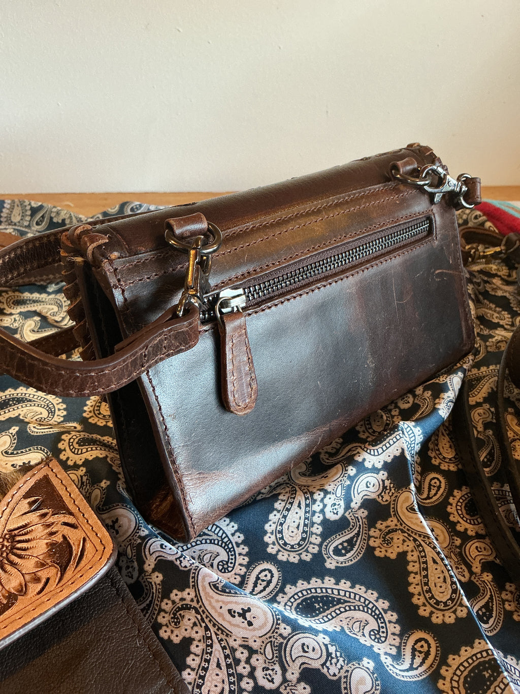 Crossbody Item#007