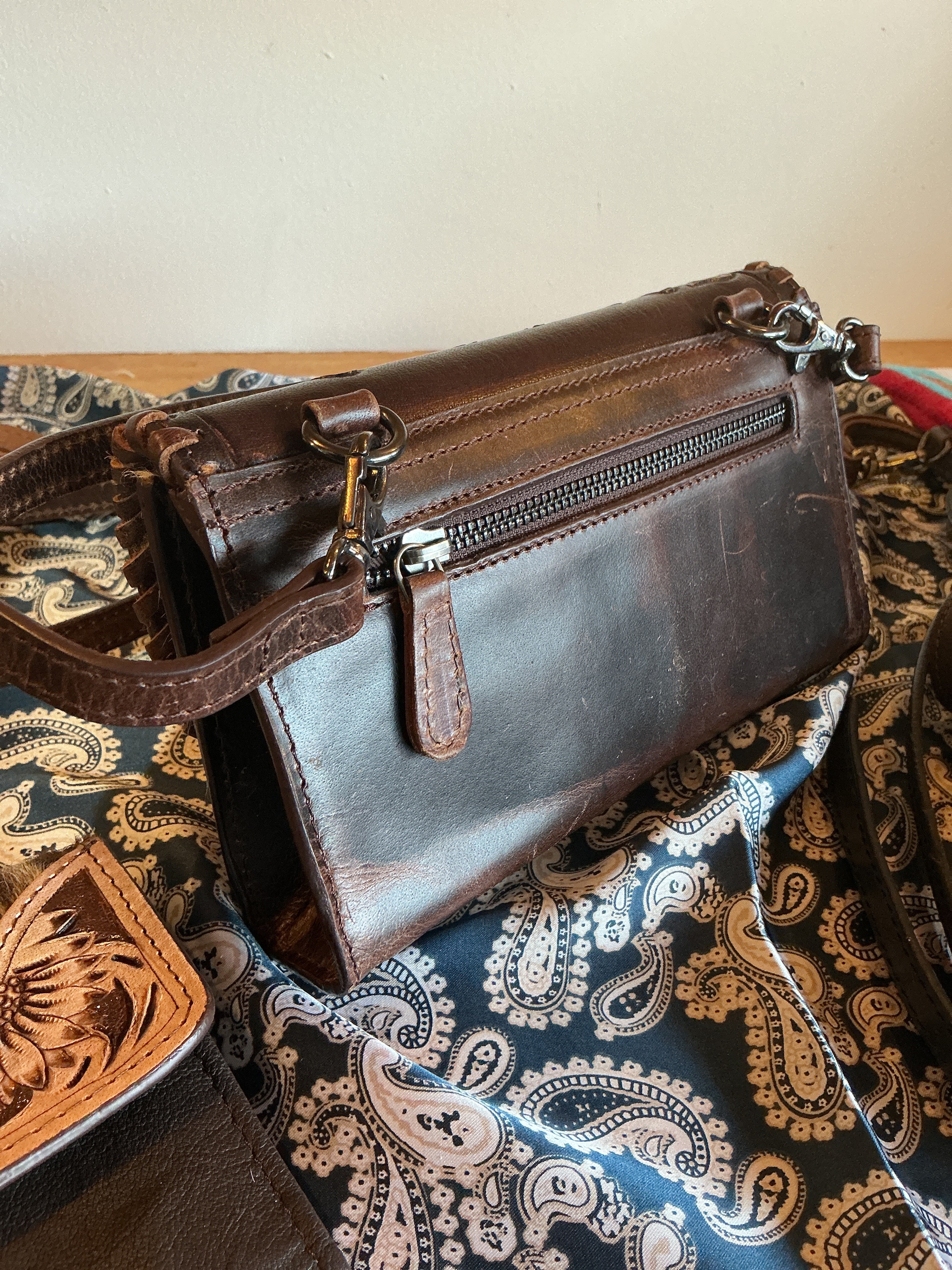 Crossbody Item#007
